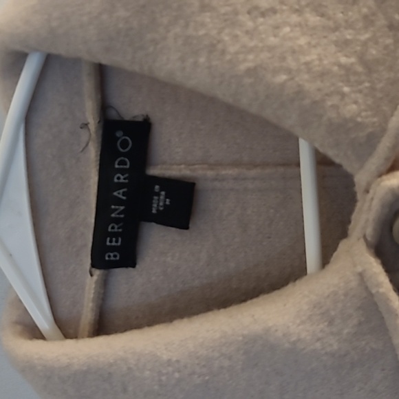 Bernardo Women's Beige Button-Up Blazer size M - Picture 2 of 11